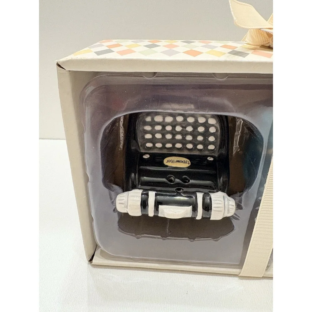 BLUE SKY Typerwriter And Alarm Clock Salt And Pepper Shakers Retro - New‎
